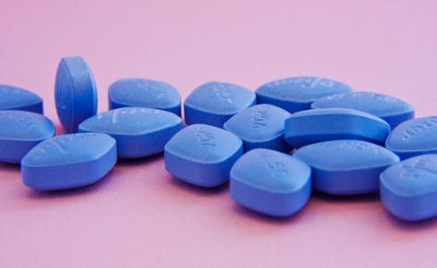药品销售榜大变样！政策促洗牌，企业如何守护大品种？